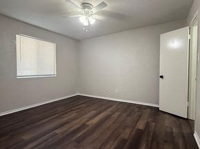 7431  Holly Hill Drive  110, Dallas Texas 75231