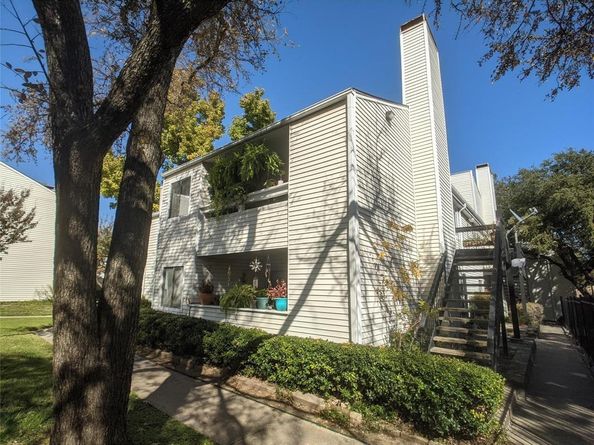 7431  Holly Hill Drive  110, Dallas Texas 75231