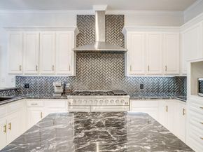 1227  Whispering Oaks Drive , DeSoto Texas 75115