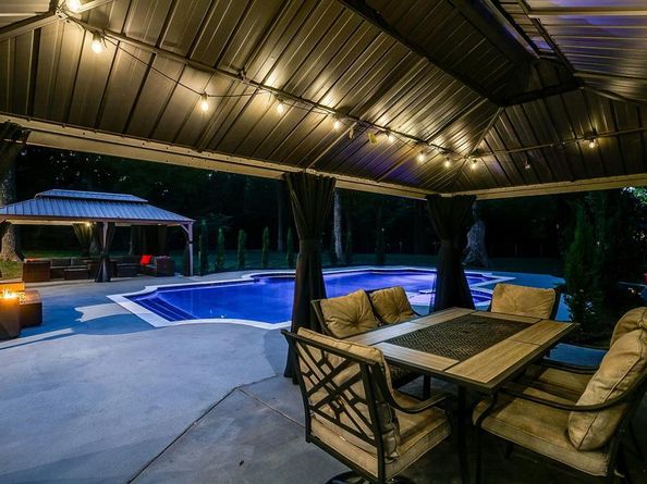 1227  Whispering Oaks Drive , DeSoto Texas 75115