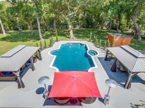 1227  Whispering Oaks Drive , DeSoto Texas 75115