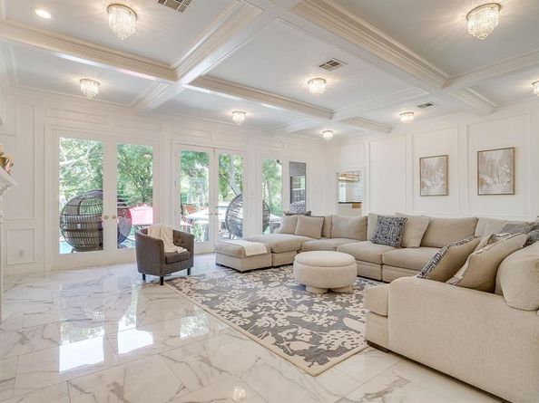 1227  Whispering Oaks Drive , DeSoto Texas 75115