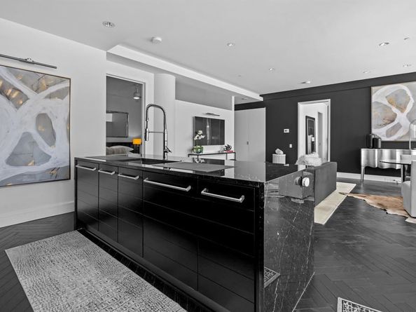 2408  Victory Park Lane  736, Dallas Texas 75219
