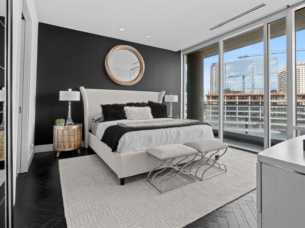 2408  Victory Park Lane  736, Dallas Texas 75219