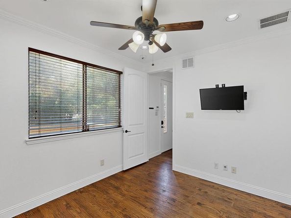 3004  Zenia Drive , Dallas Texas 75204
