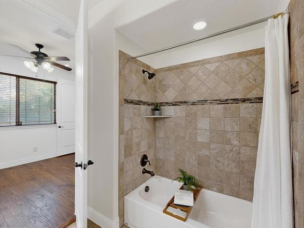 3004  Zenia Drive , Dallas Texas 75204