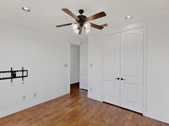 3004  Zenia Drive , Dallas Texas 75204