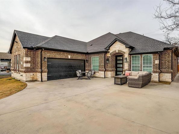 6713  Bob Hanger Street , Fort Worth Texas 76179