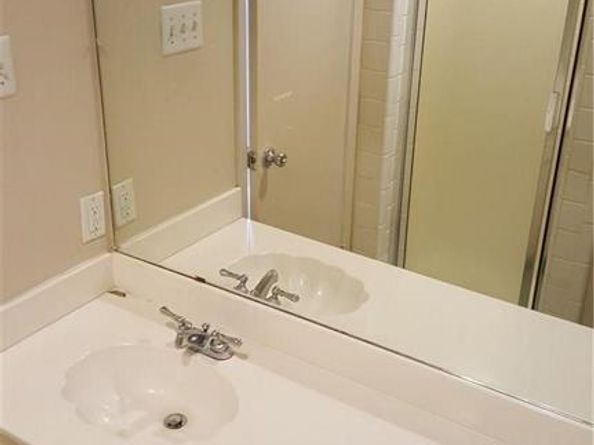 13422  blossomheath Lane , Dallas Texas 75240