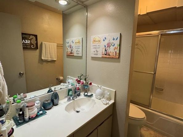 13422  blossomheath Lane , Dallas Texas 75240