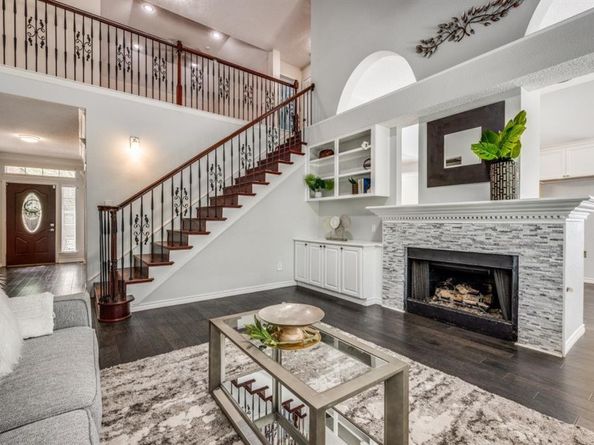 2704  Crestwood Lane , Highland Village Texas 75077