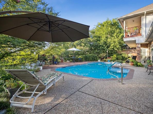 9952  Wandering Way Street , Benbrook Texas 76126