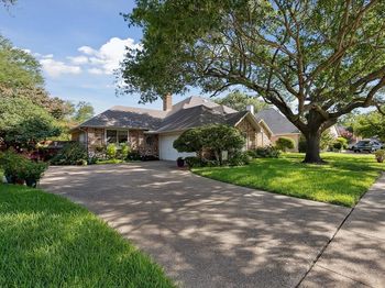 9952  Wandering Way Street 