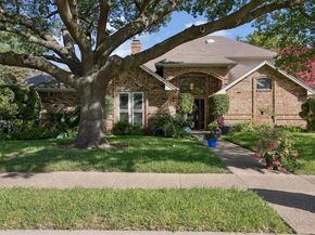 9952  Wandering Way Street , Benbrook Texas 76126