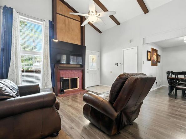 2621  Via Cordova  , Carrollton Texas 75006