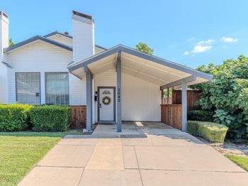 2640  Via Cordova  