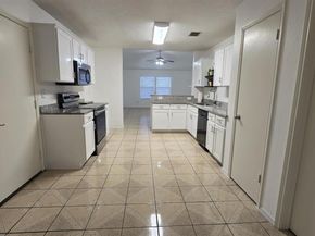 808  Wilmor Court , Arlington Texas 76018