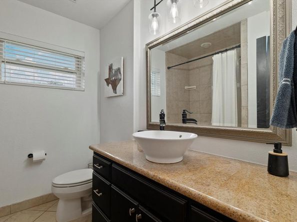 1411  Oriole Lane , Garland Texas 75042