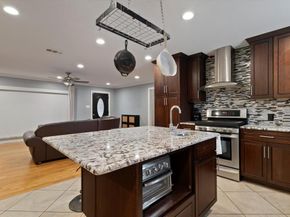 1411  Oriole Lane , Garland Texas 75042