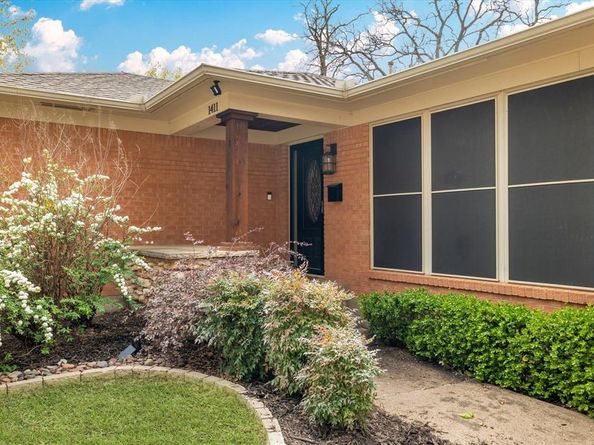1411  Oriole Lane , Garland Texas 75042