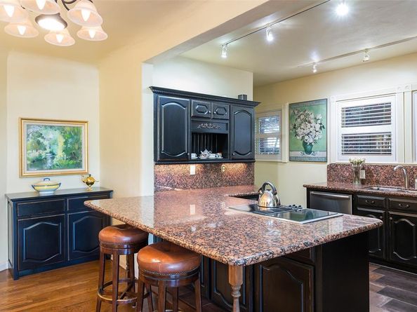 4310  Rawlins Street , Dallas Texas 75219
