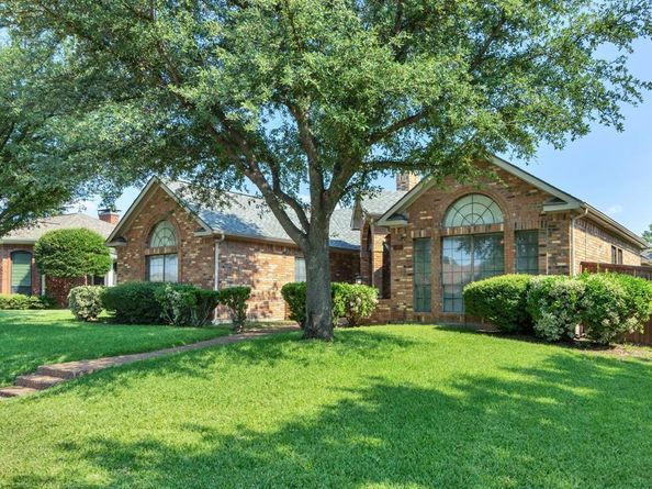 1112  Pawnee Trail , Carrollton Texas 75007