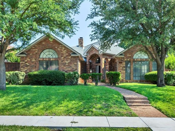 1112  Pawnee Trail , Carrollton Texas 75007