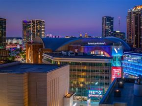 2408  Victory Park Lane  1031, Dallas Texas 75219
