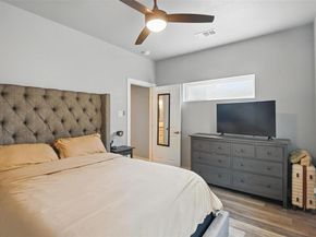1933  Shaw Street , Dallas Texas 75212