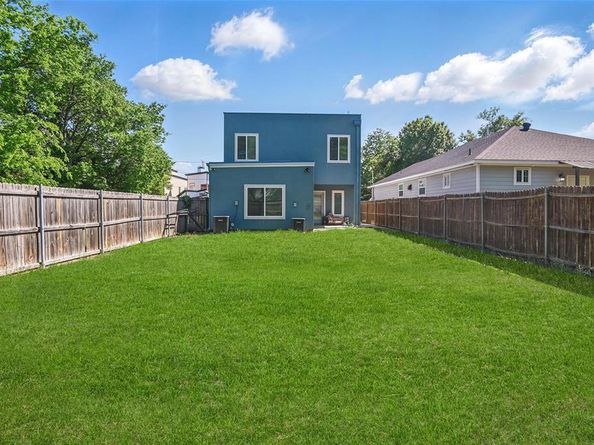 1933  Shaw Street , Dallas Texas 75212