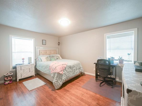1006  Bandera Lane , Garland Texas 75040
