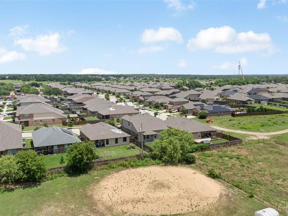 4212  Stone Trail Drive , Denton Texas 76210