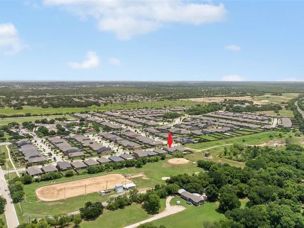 4212  Stone Trail Drive , Denton Texas 76210