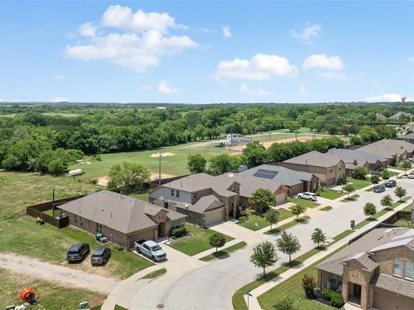 4212  Stone Trail Drive , Denton Texas 76210