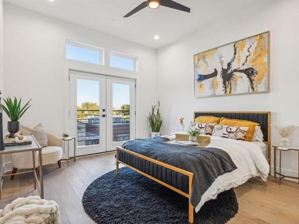 4208  Live Oak Street  201, Dallas Texas 75204