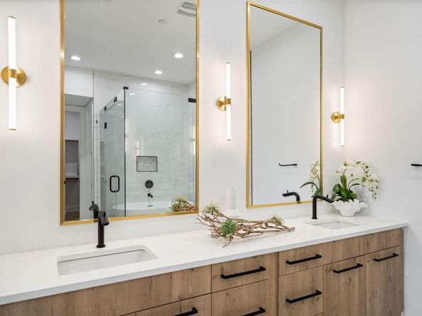 4208  Live Oak Street  201, Dallas Texas 75204