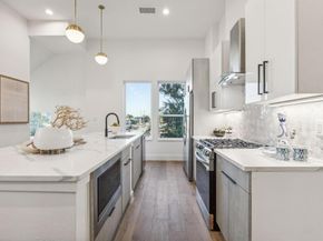 4208  Live Oak Street  201, Dallas Texas 75204