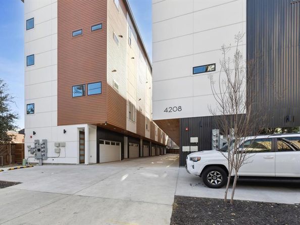 4208  Live Oak Street  201, Dallas Texas 75204