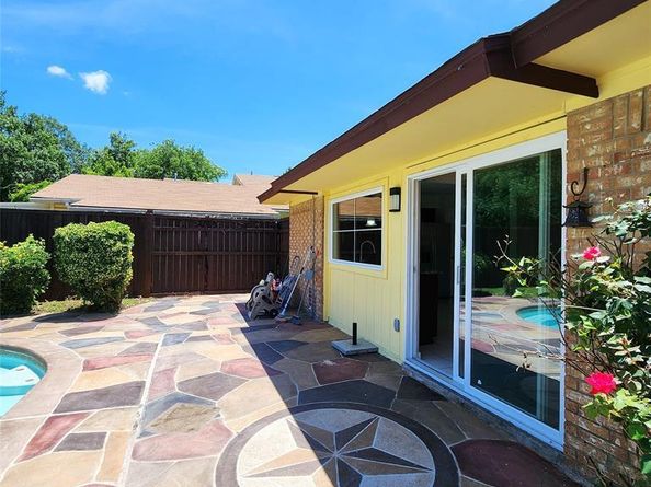 701  Woodcastle Drive , Garland Texas 75040
