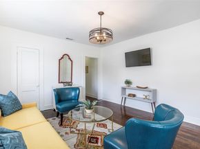 621 N Carroll Avenue , Dallas Texas 75246