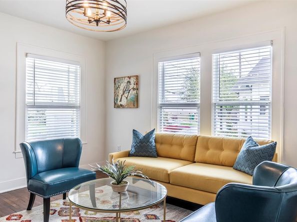621 N Carroll Avenue , Dallas Texas 75246