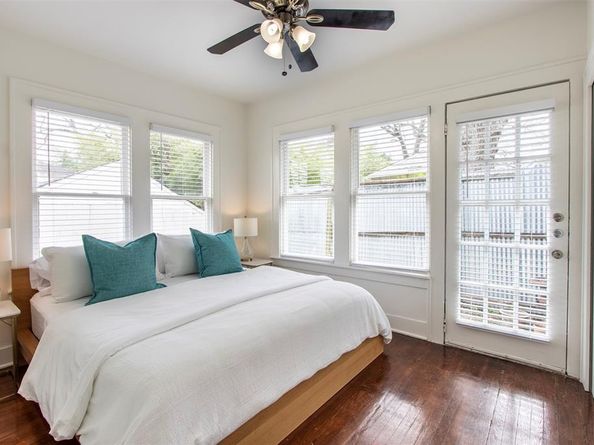 621 N Carroll Avenue , Dallas Texas 75246
