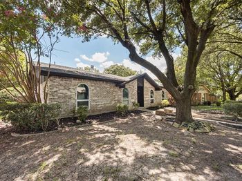 4305  Thicket Drive 