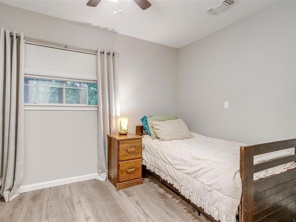 3707  Knob Hill Road  1, Azle Texas 76020