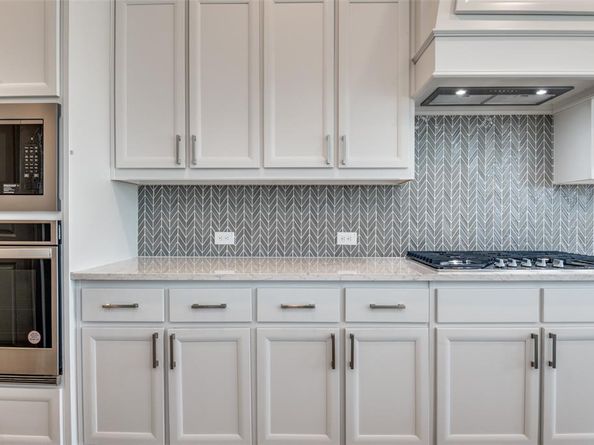 513  Montrose Drive , Rockwall Texas 75087