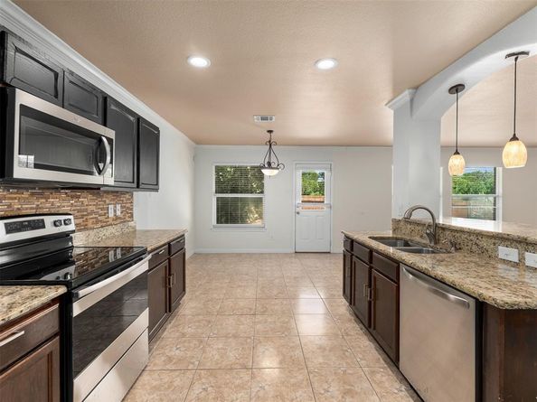 9849  Vickie Lane , Frisco Texas 75035