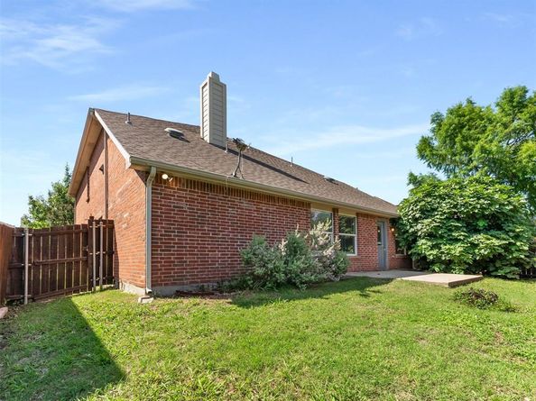 9849  Vickie Lane , Frisco Texas 75035