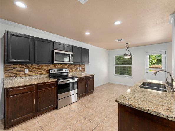 9849  Vickie Lane , Frisco Texas 75035