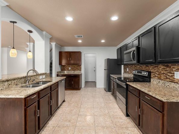 9849  Vickie Lane , Frisco Texas 75035