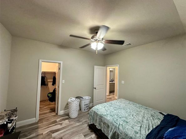 2801  Stuart Drive , Fort Worth Texas 76104
